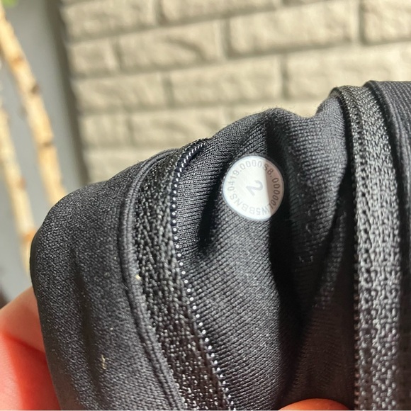 Lululemon Zoned In Tight *27" Black (First Release) - Picture 3 of 9